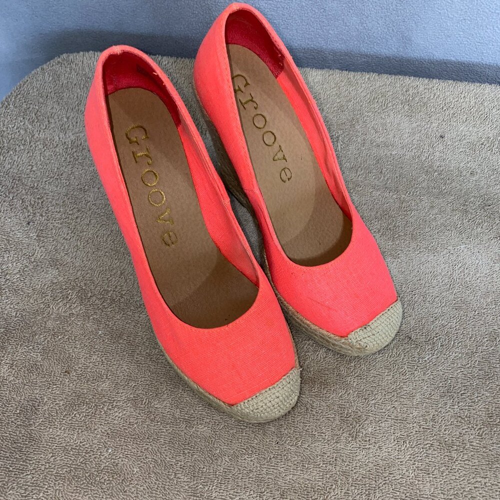 Groove Neon Coral Espadrille Wedge Heels Size 8 | Canvas Summer Shoes - Picture 2 of 7
